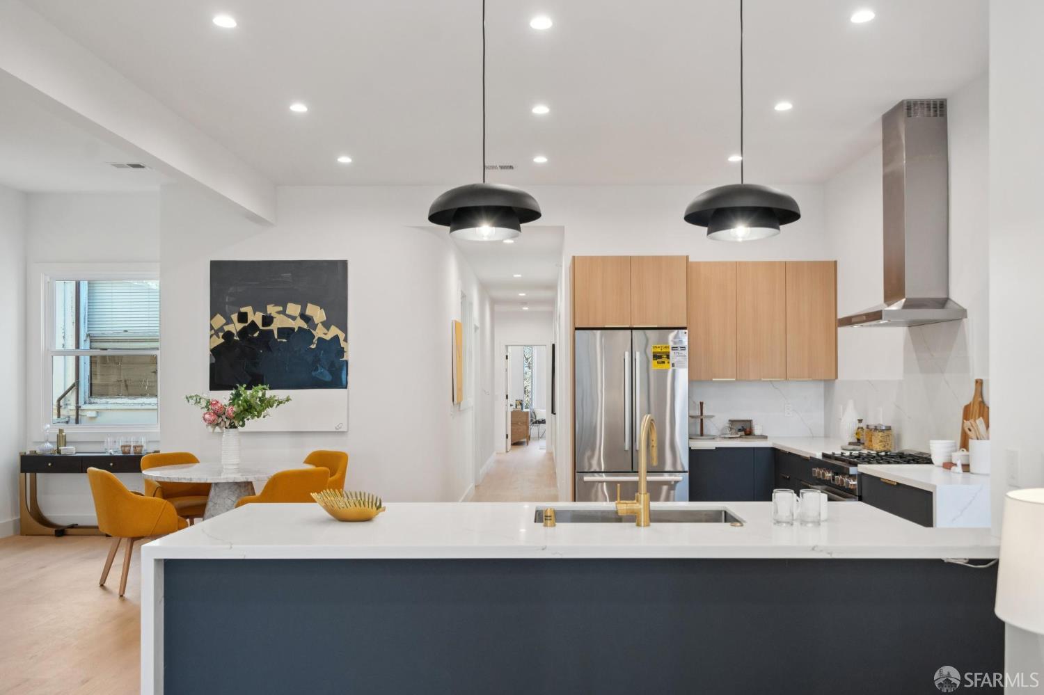 Detail Gallery Image 6 of 56 For 224 Clayton St #224,  San Francisco,  CA 94117 - 4 Beds | 2/1 Baths