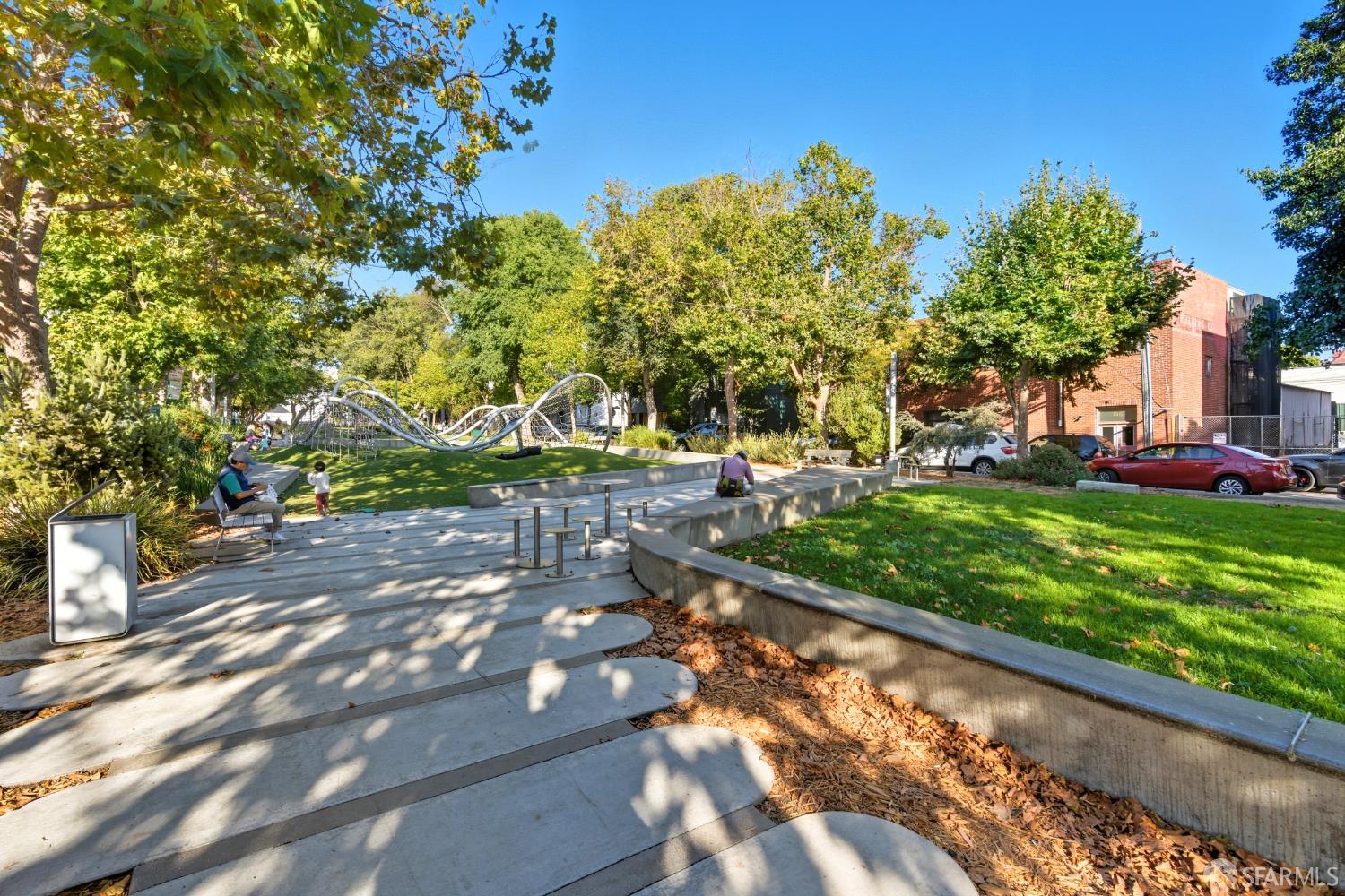 Detail Gallery Image 34 of 38 For 188 South Park St #5,  San Francisco,  CA 94107 - 3 Beds | 2/1 Baths
