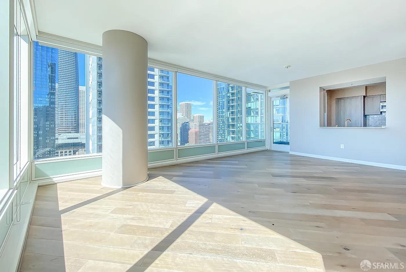 Photo #4: 426096610 Listing: Photo #4