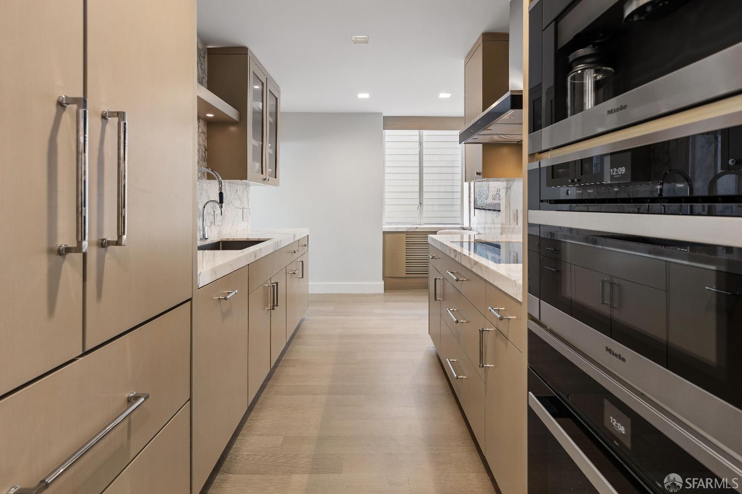 Photo #15: 425023066 Listing: Photo #15