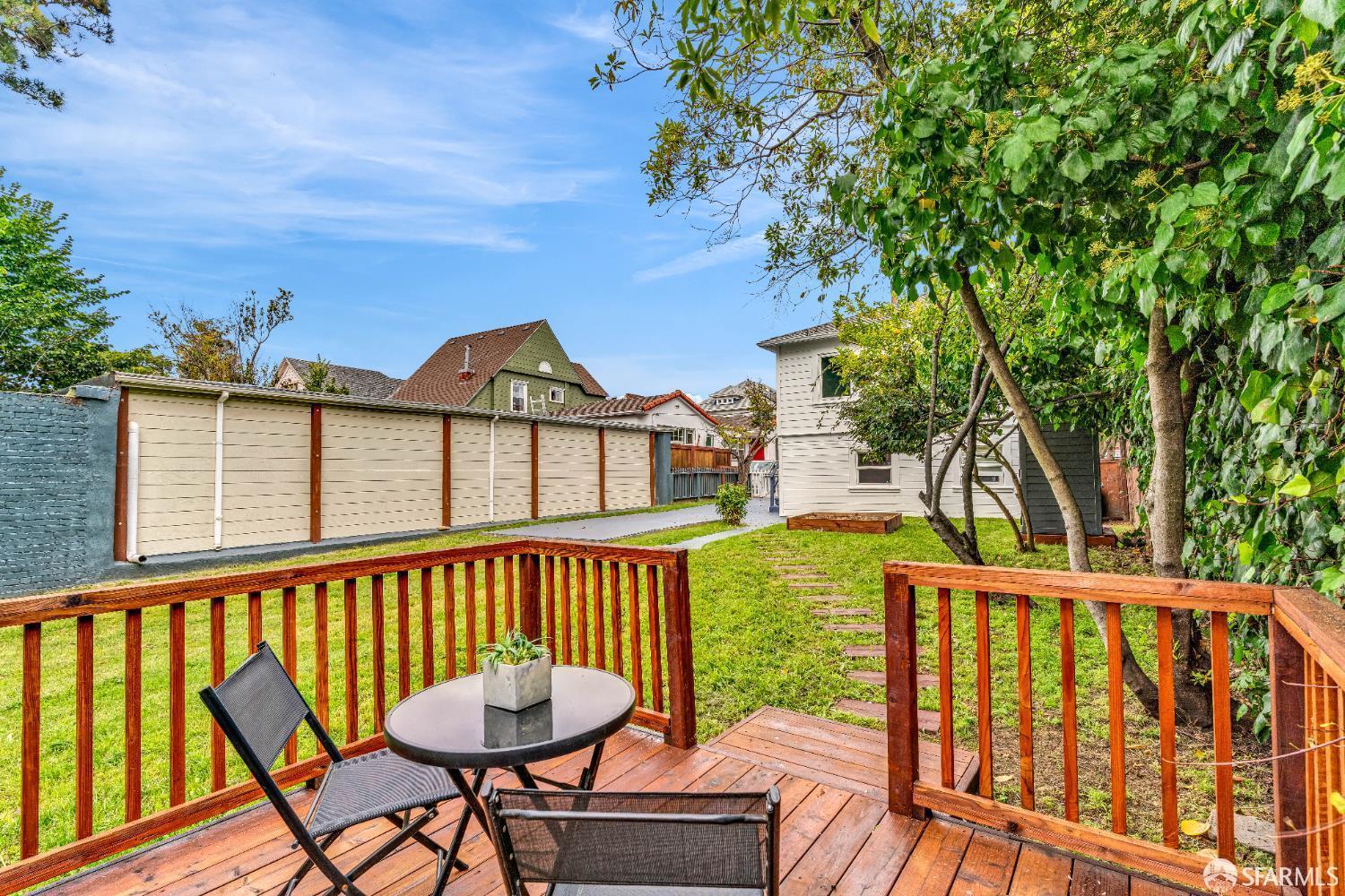 Detail Gallery Image 38 of 42 For 2918 Newbury St, Berkeley,  CA 94703 - 3 Beds | 1/1 Baths