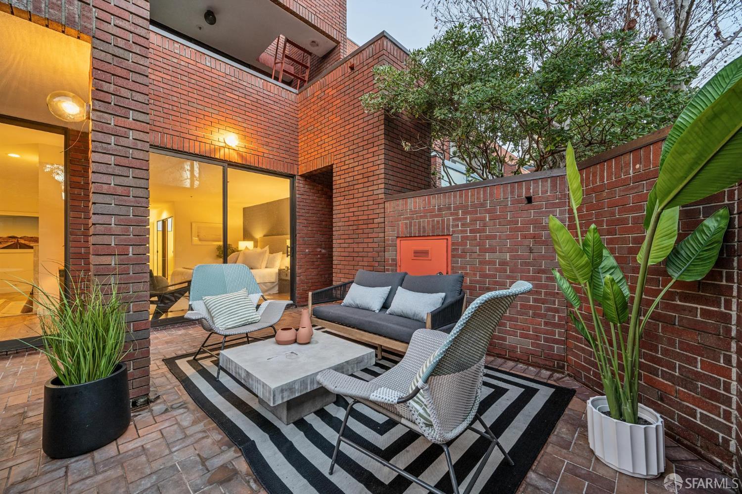 Detail Gallery Image 40 of 55 For 640 Davis St #24,  San Francisco,  CA 94111 - 2 Beds | 2 Baths