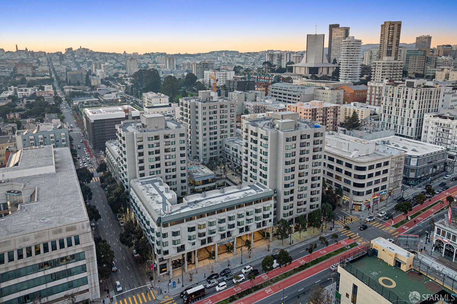 Detail Gallery Image 70 of 72 For 601 Van Ness Ave #39,  San Francisco,  CA 94102 - 2 Beds | 2 Baths