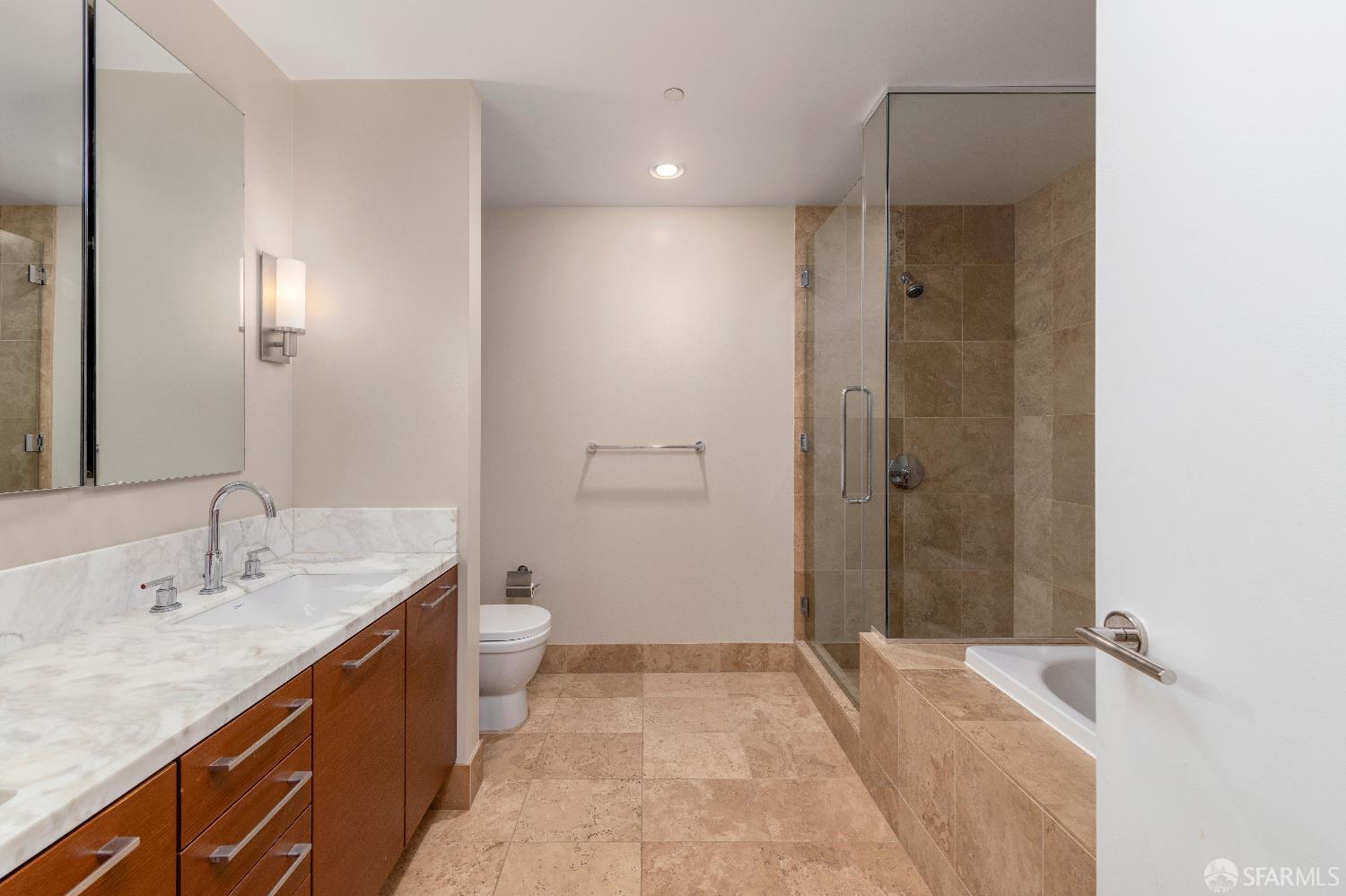 Detail Gallery Image 7 of 34 For 301 Mission St 35e,  San Francisco,  CA 94105 - 2 Beds | 2 Baths