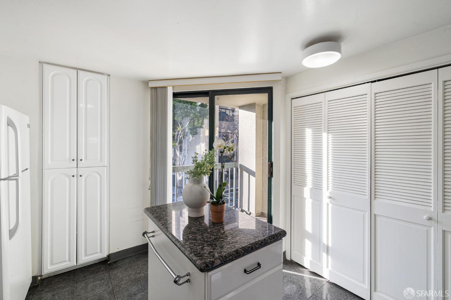 Detail Gallery Image 27 of 72 For 601 Van Ness Ave #39,  San Francisco,  CA 94102 - 2 Beds | 2 Baths