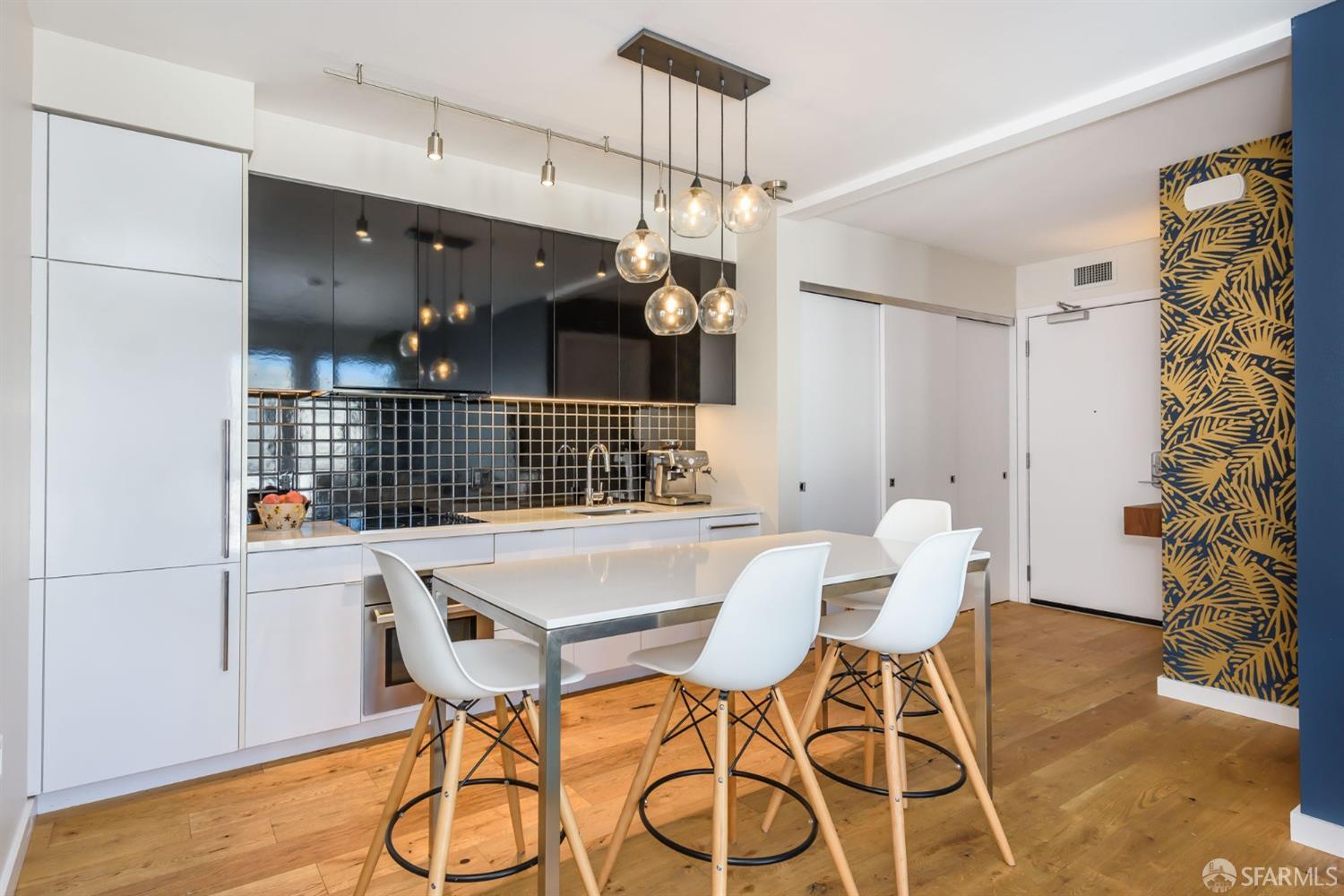 Detail Gallery Image 8 of 31 For 388 Fulton St #501,  San Francisco,  CA 94102 - 2 Beds | 1 Baths