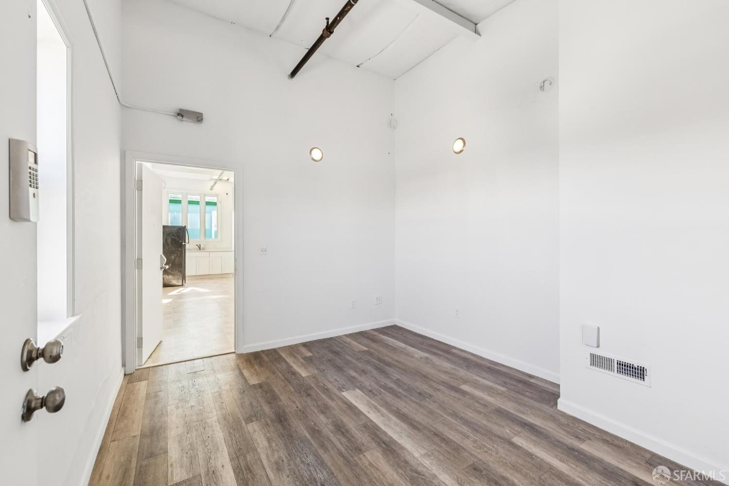 Detail Gallery Image 19 of 31 For 2250 Jerrold Ave #11,  San Francisco,  CA 94124 - – Beds | – Baths