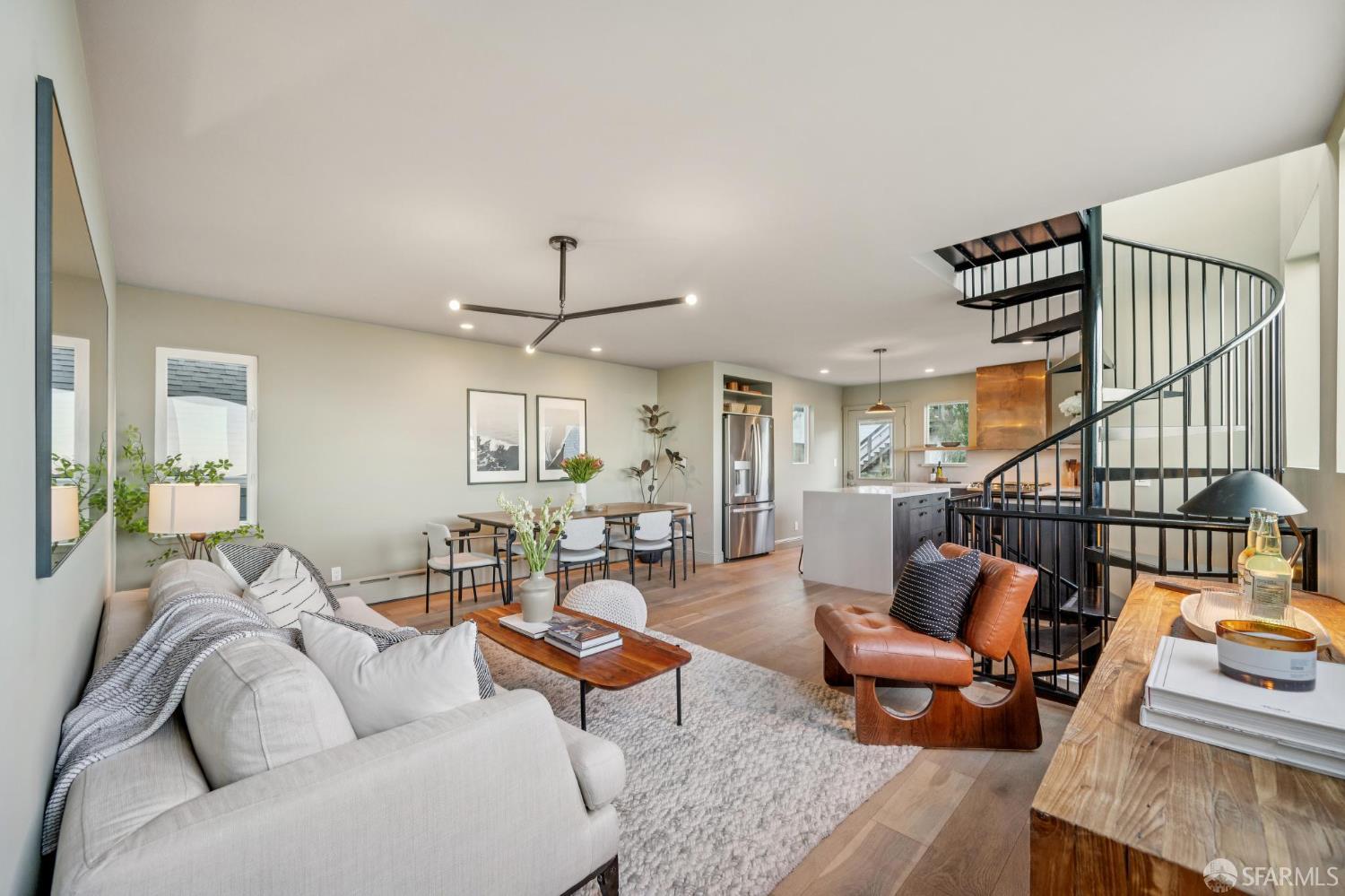 Detail Gallery Image 6 of 97 For 3316 Folsom St, San Francisco,  CA 94110 - 2 Beds | 2/1 Baths