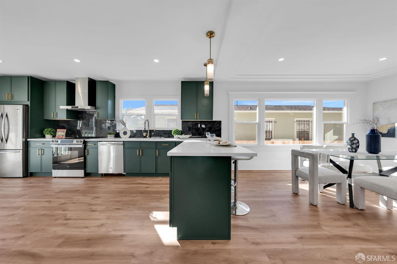 Detail Gallery Image 26 of 56 For 2906 Seminary Ave, Oakland,  CA 94605 - 2 Beds | 2 Baths