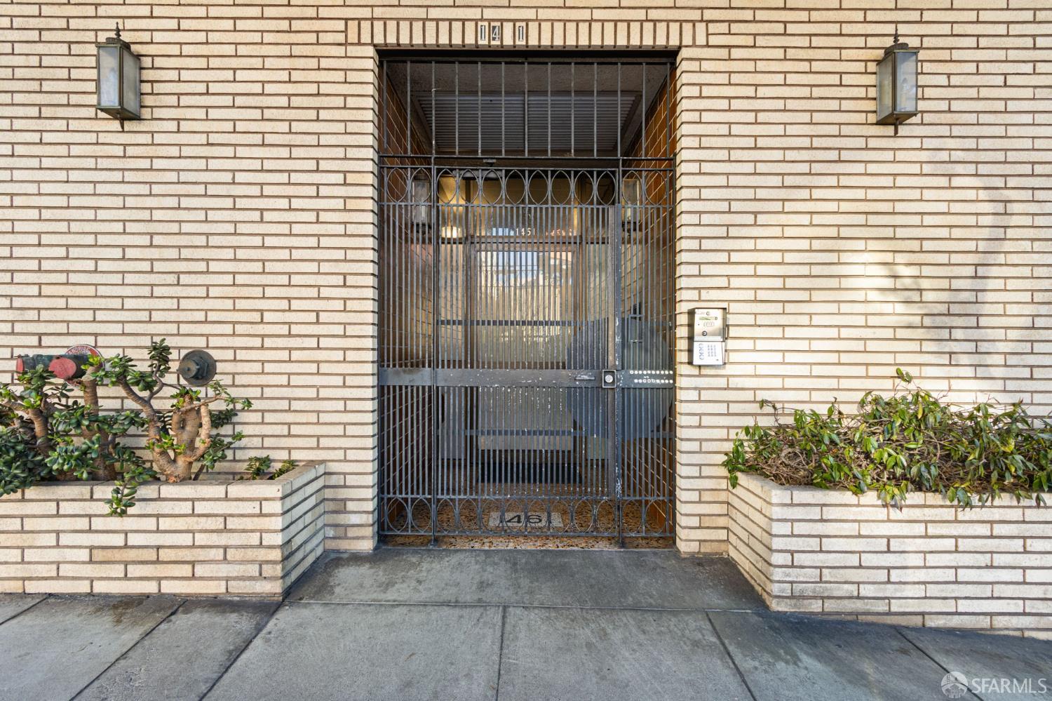 Detail Gallery Image 2 of 44 For 1461 Broadway St #205,  San Francisco,  CA 94109 - 1 Beds | 1 Baths