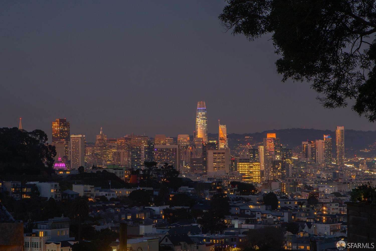 Detail Gallery Image 25 of 30 For 327 Caselli Ave, San Francisco,  CA 94114 - 2 Beds | 1/1 Baths