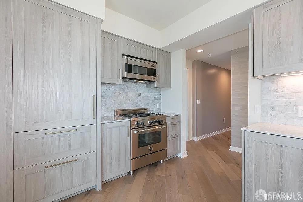 Photo #9: 426096610 Listing: Photo #9