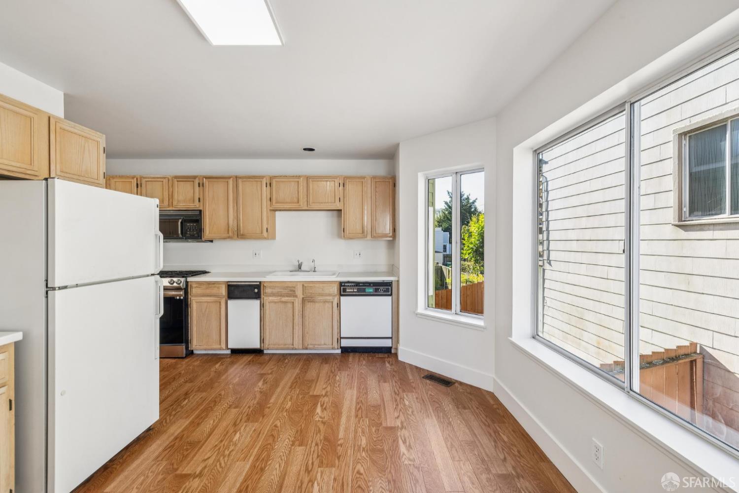 Detail Gallery Image 30 of 60 For 567 Edna St, San Francisco,  CA 94112 - 3 Beds | 3/1 Baths