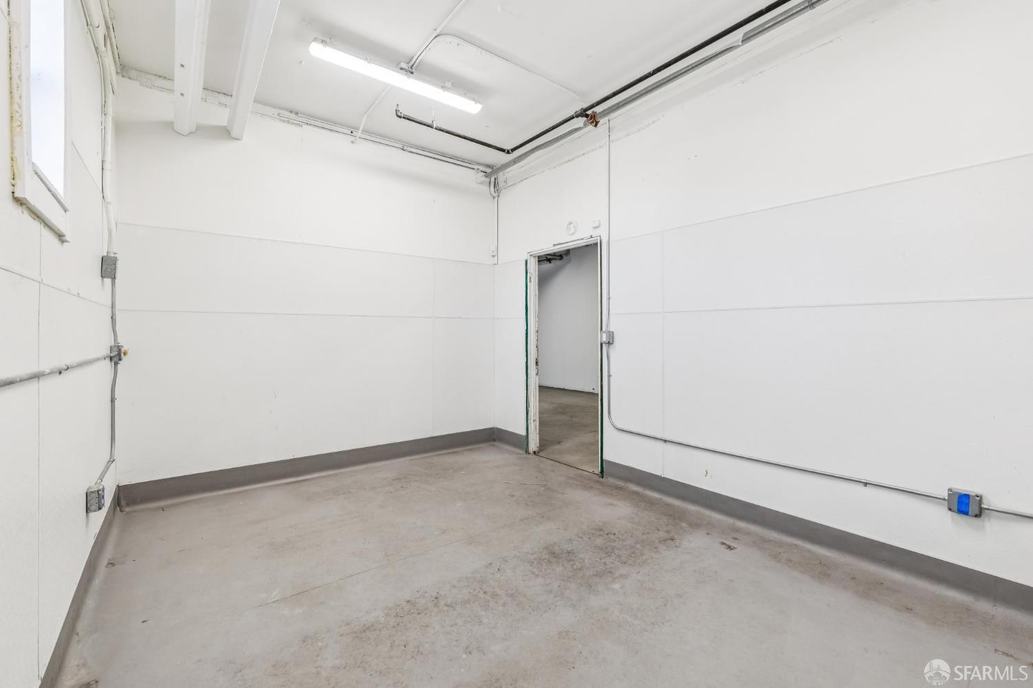 Detail Gallery Image 14 of 31 For 2250 Jerrold Ave #11,  San Francisco,  CA 94124 - – Beds | – Baths