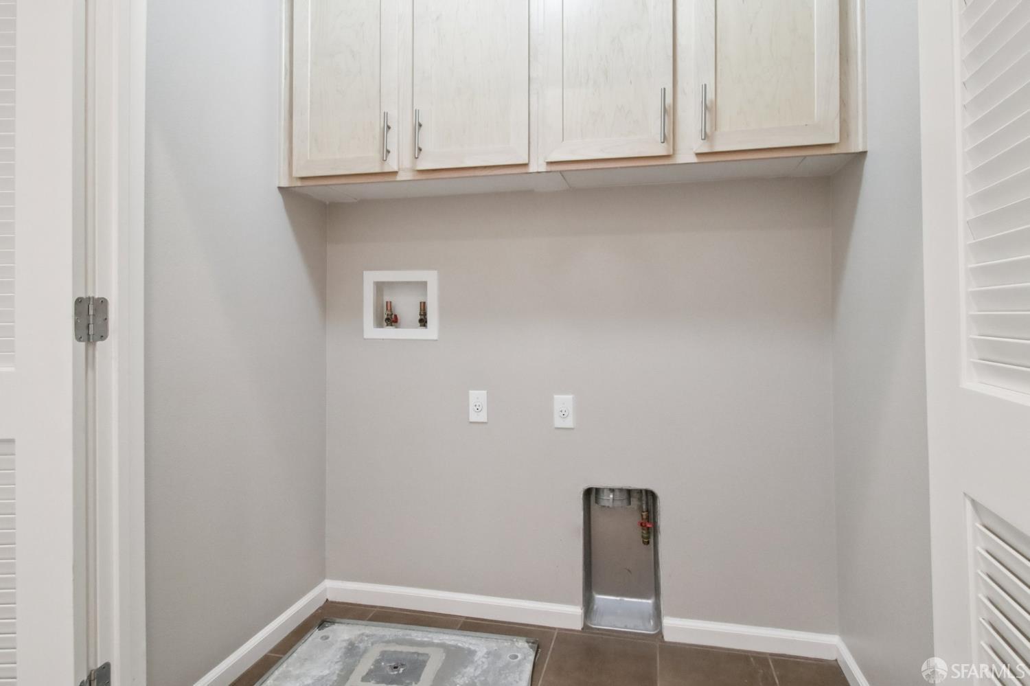 Detail Gallery Image 34 of 41 For 1297 Coyote Creek Way, Milpitas,  CA 95035 - 3 Beds | 2/1 Baths