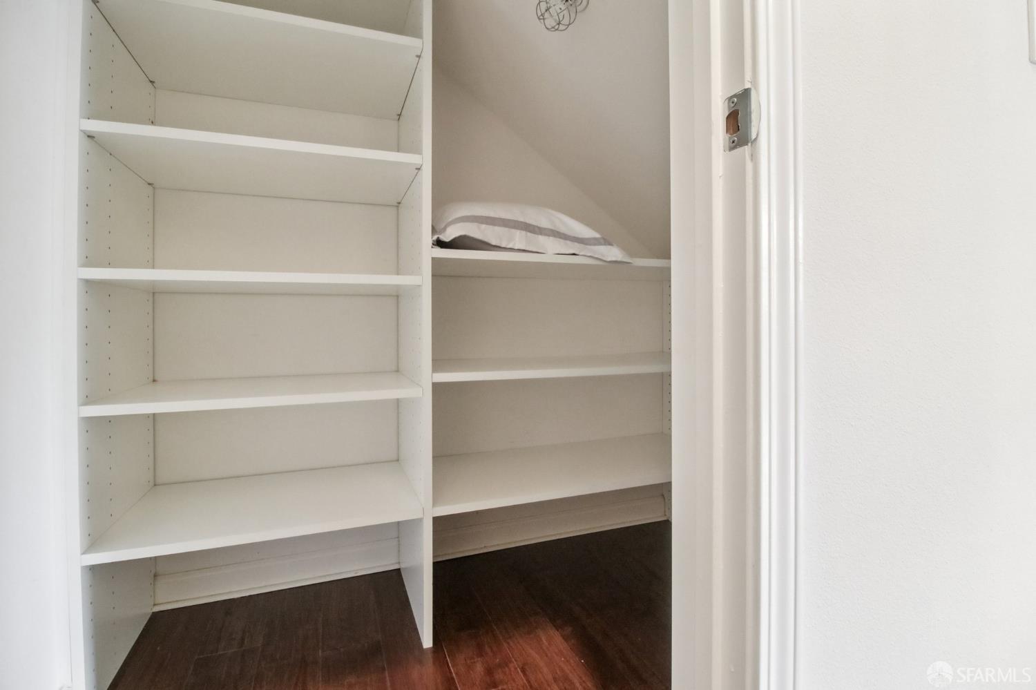 Detail Gallery Image 35 of 41 For 1297 Coyote Creek Way, Milpitas,  CA 95035 - 3 Beds | 2/1 Baths