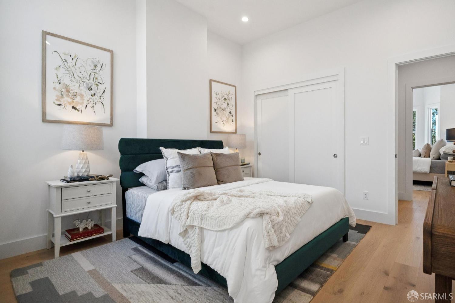 Detail Gallery Image 21 of 56 For 224 Clayton St #224,  San Francisco,  CA 94117 - 4 Beds | 2/1 Baths