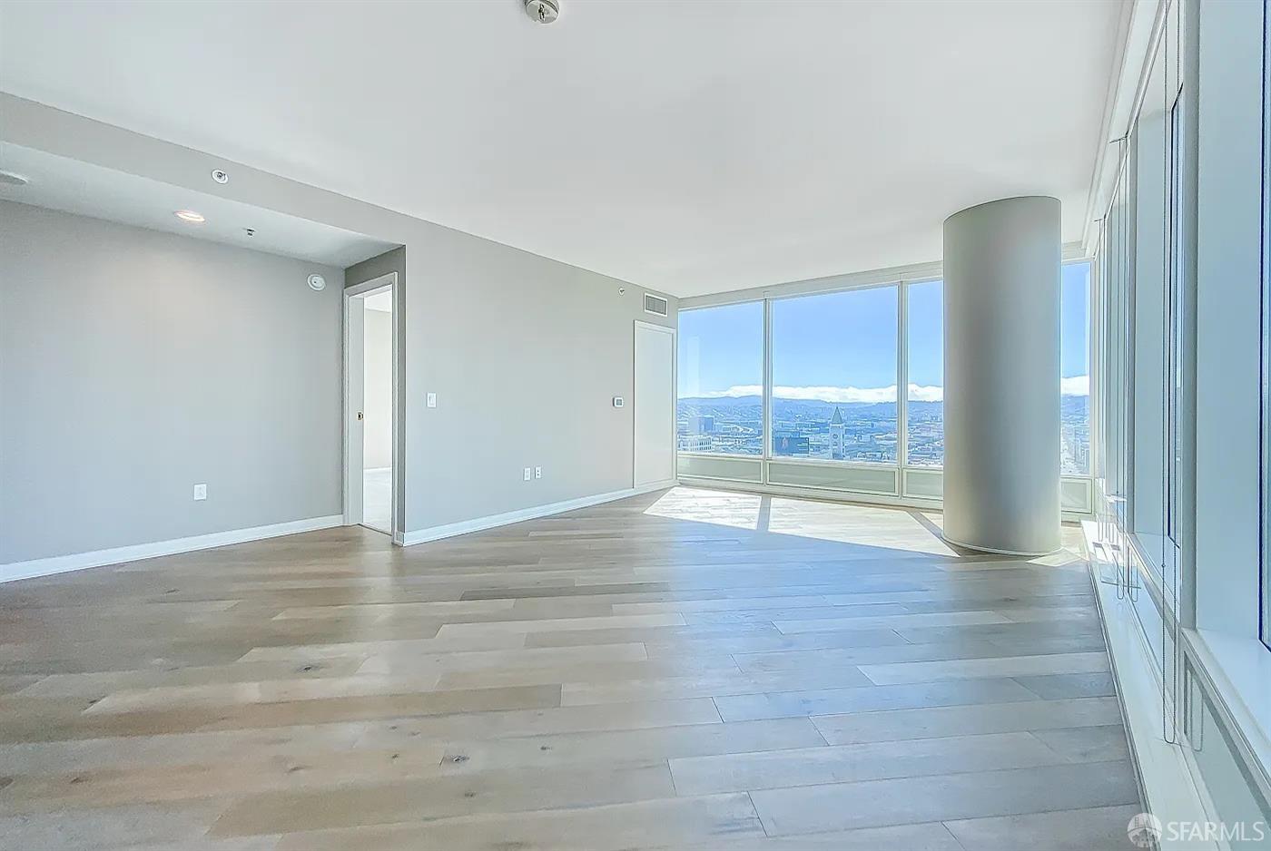 Photo #5: 426096610 Listing: Photo #5