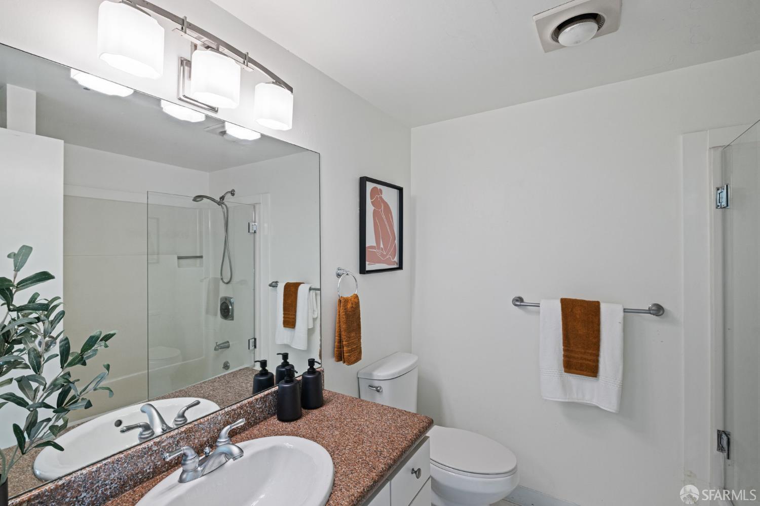 Detail Gallery Image 44 of 72 For 601 Van Ness Ave #39,  San Francisco,  CA 94102 - 2 Beds | 2 Baths