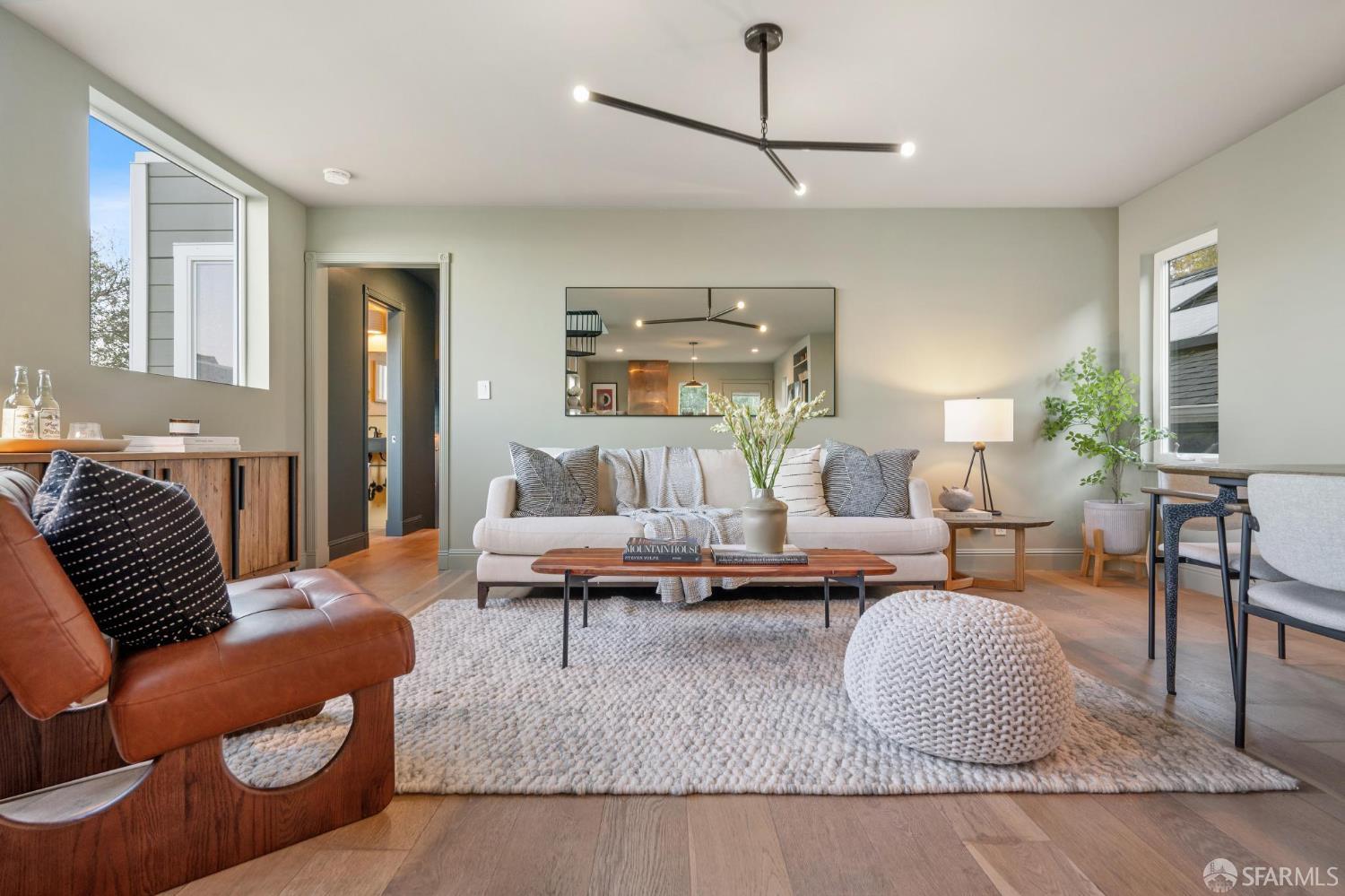 Detail Gallery Image 8 of 97 For 3316 Folsom St, San Francisco,  CA 94110 - 2 Beds | 2/1 Baths