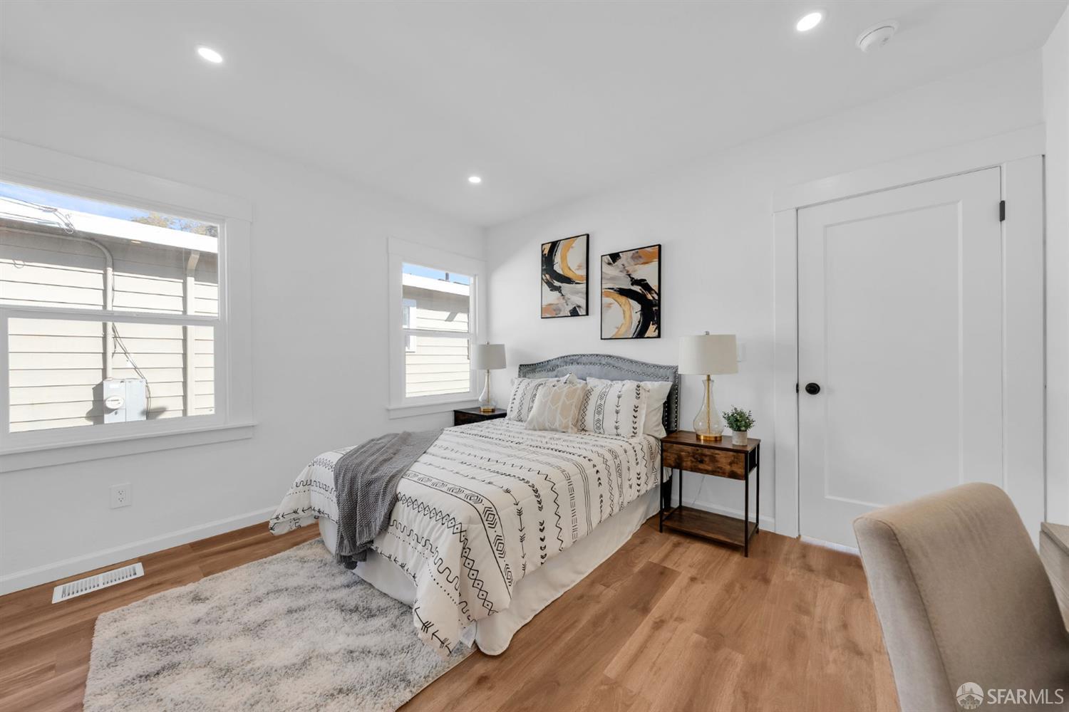 Detail Gallery Image 33 of 56 For 2906 Seminary Ave, Oakland,  CA 94605 - 2 Beds | 2 Baths