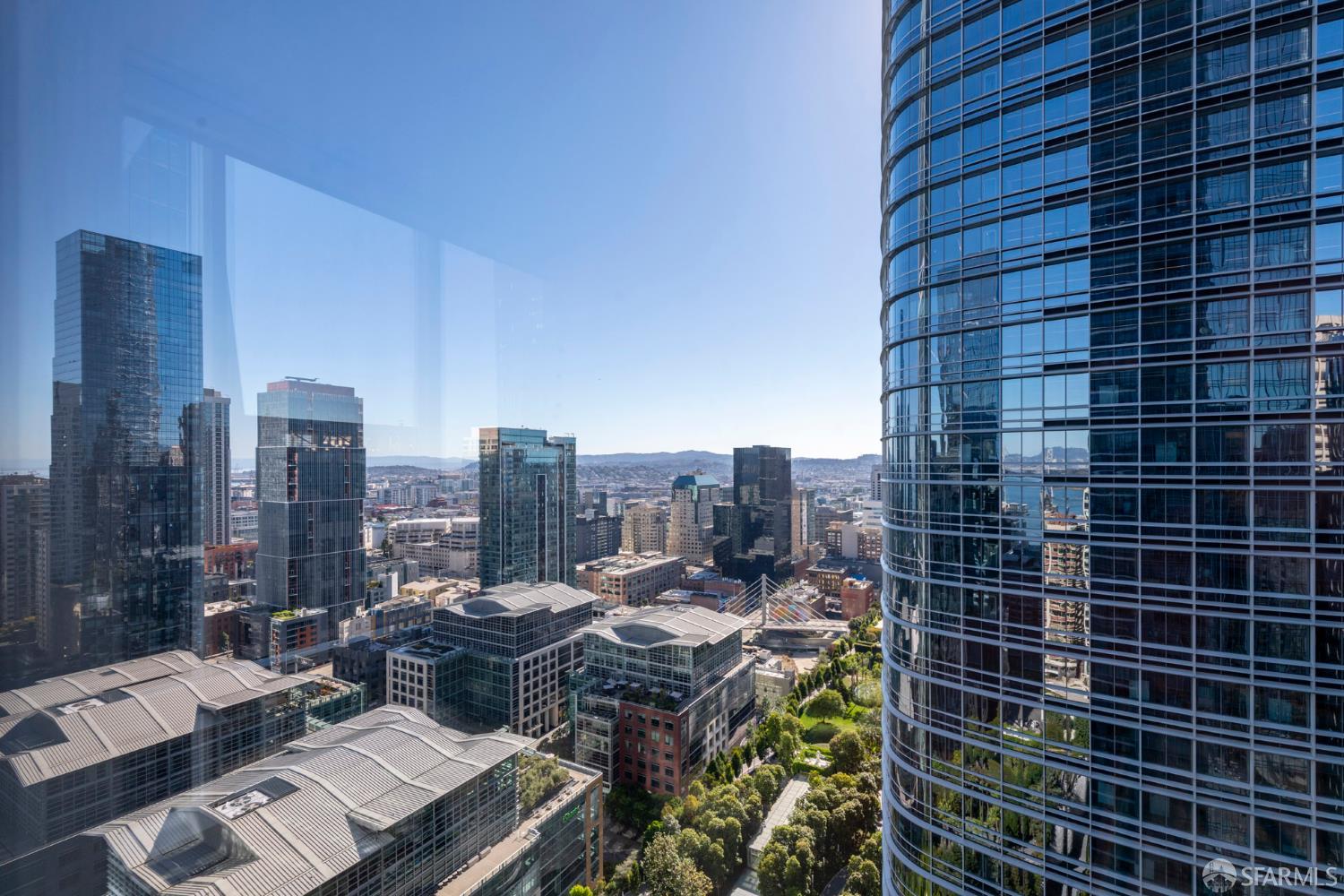 Detail Gallery Image 12 of 34 For 301 Mission St 35e,  San Francisco,  CA 94105 - 2 Beds | 2 Baths