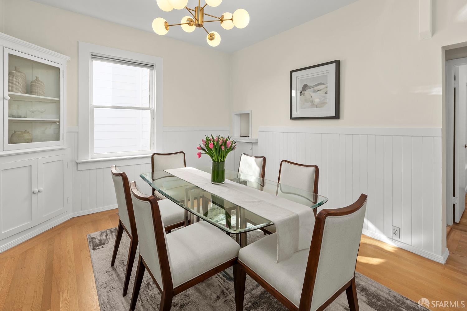 Detail Gallery Image 10 of 30 For 327 Caselli Ave, San Francisco,  CA 94114 - 2 Beds | 1/1 Baths