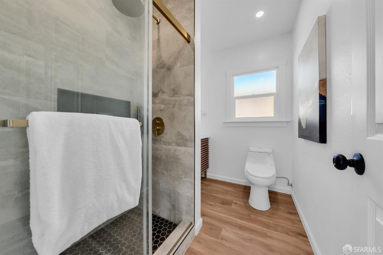 Detail Gallery Image 37 of 56 For 2906 Seminary Ave, Oakland,  CA 94605 - 2 Beds | 2 Baths