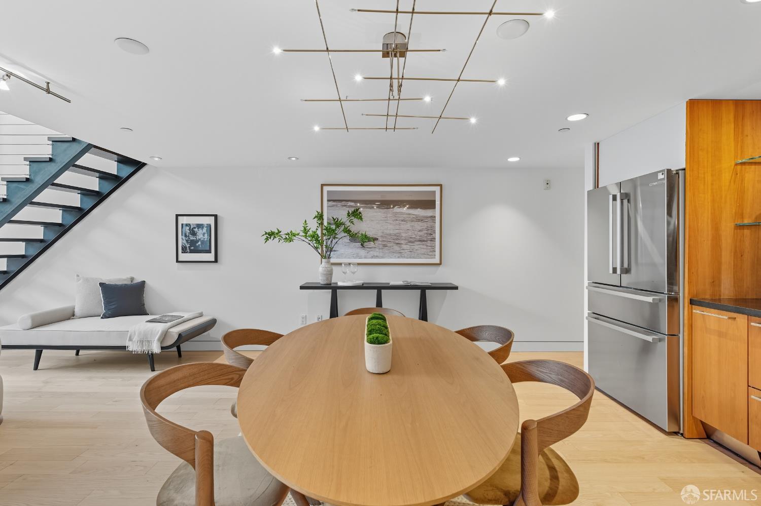 Detail Gallery Image 11 of 38 For 188 South Park St #5,  San Francisco,  CA 94107 - 3 Beds | 2/1 Baths