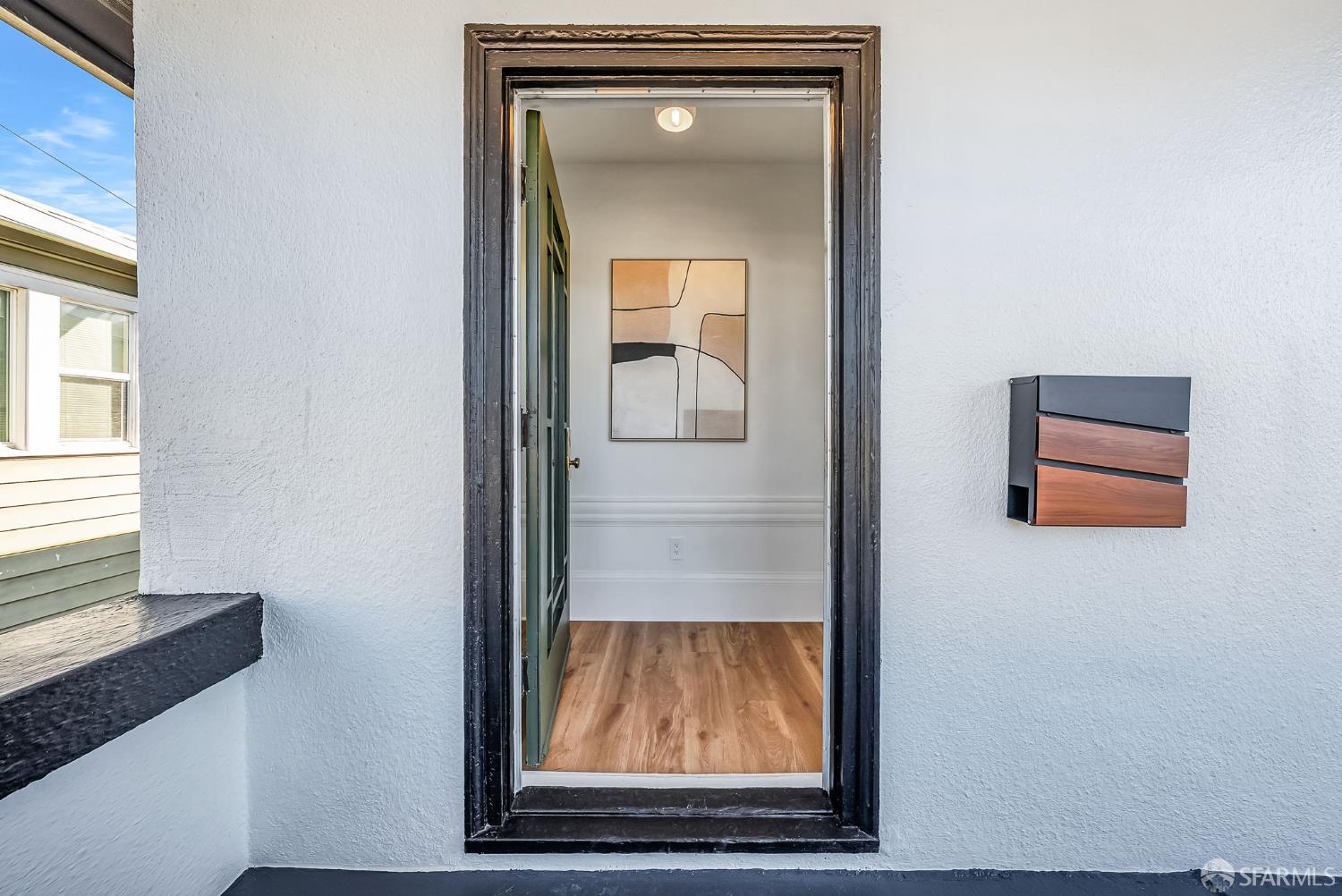 Detail Gallery Image 8 of 56 For 2906 Seminary Ave, Oakland,  CA 94605 - 2 Beds | 2 Baths