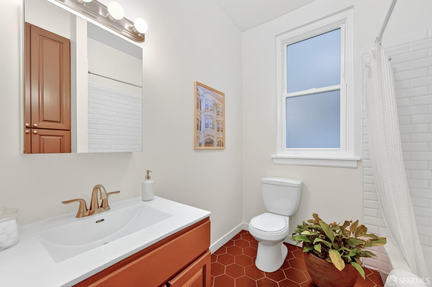 Detail Gallery Image 11 of 28 For 3129 Folsom St #3135,  San Francisco,  CA 94110 - 2 Beds | 1 Baths