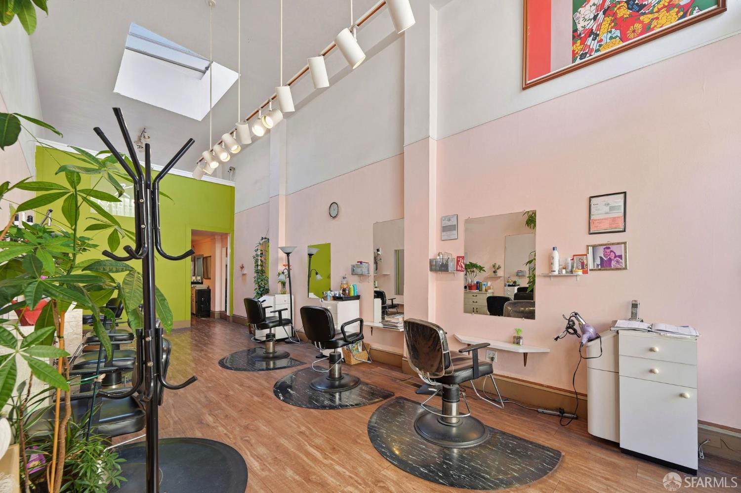 Detail Gallery Image 7 of 73 For 767 Bush St, San Francisco,  CA 94108 - – Beds | – Baths