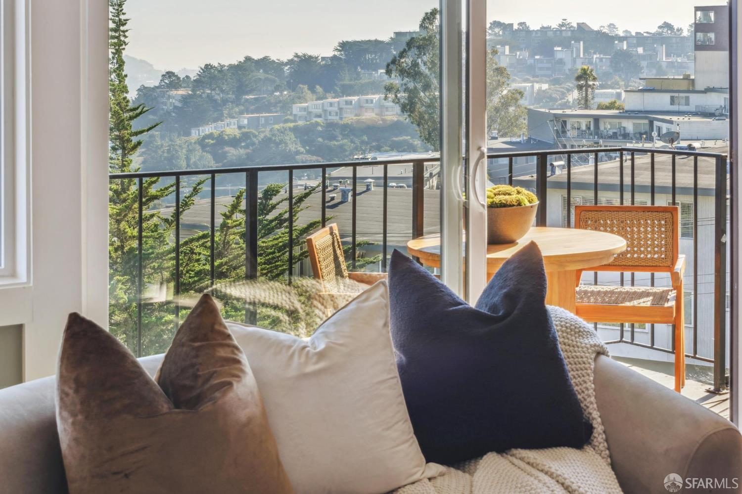 Photo #3: 425093183 Listing: Photo #3