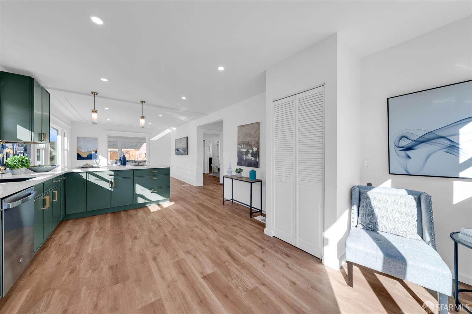 Detail Gallery Image 21 of 56 For 2906 Seminary Ave, Oakland,  CA 94605 - 2 Beds | 2 Baths