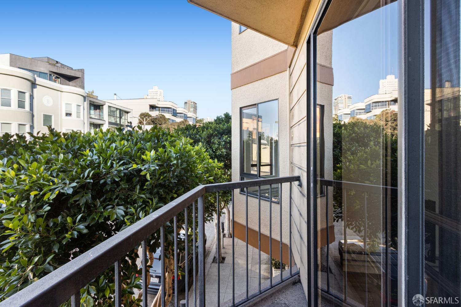 Detail Gallery Image 18 of 44 For 1461 Broadway St #205,  San Francisco,  CA 94109 - 1 Beds | 1 Baths