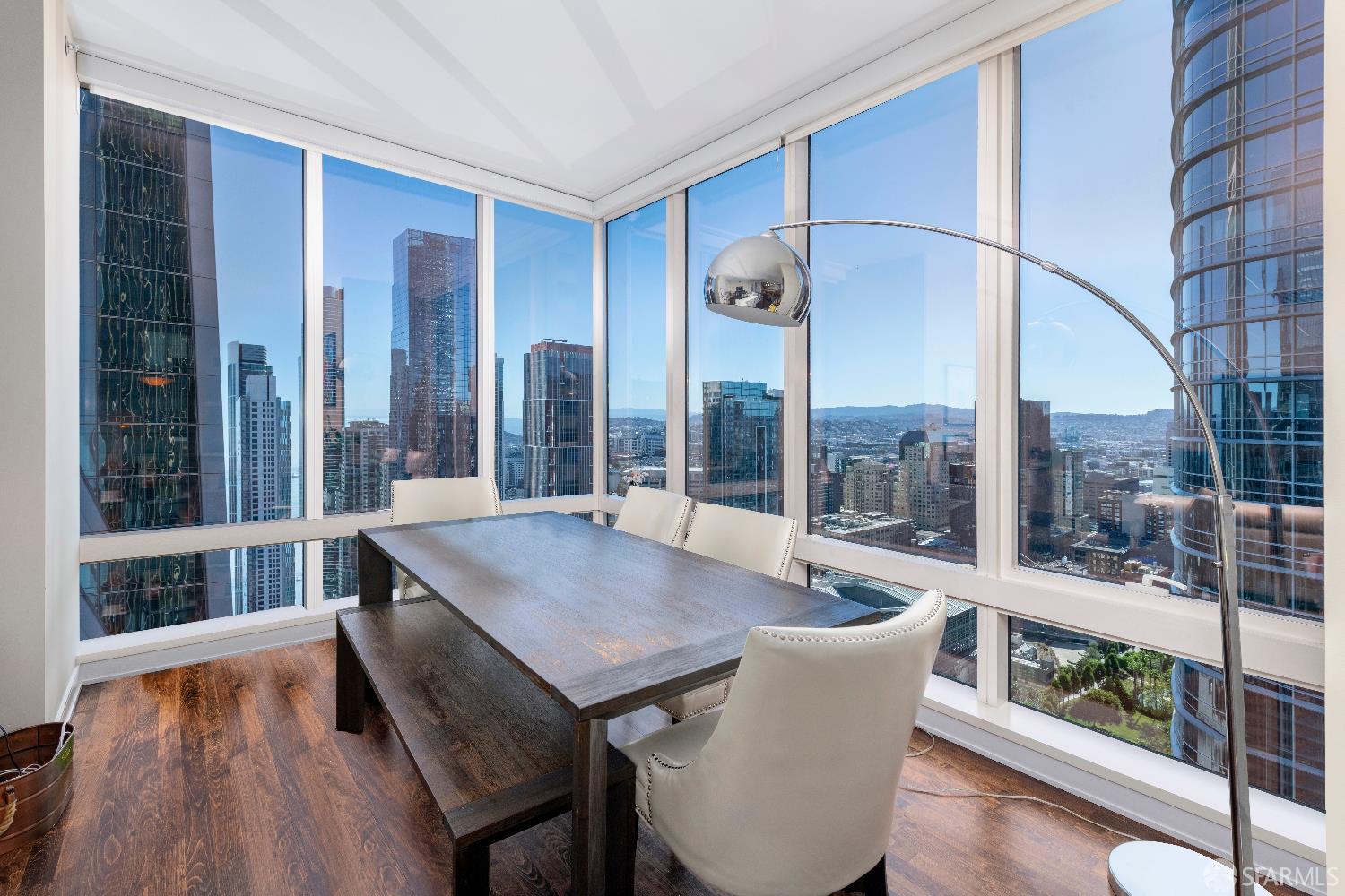 Detail Gallery Image 3 of 34 For 301 Mission St 35e,  San Francisco,  CA 94105 - 2 Beds | 2 Baths