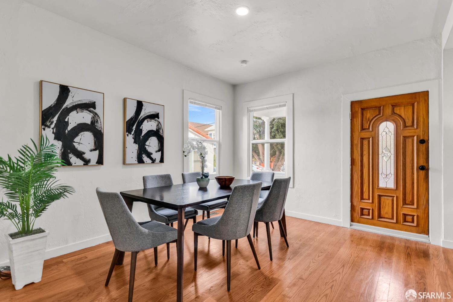 Detail Gallery Image 12 of 42 For 2918 Newbury St, Berkeley,  CA 94703 - 3 Beds | 1/1 Baths