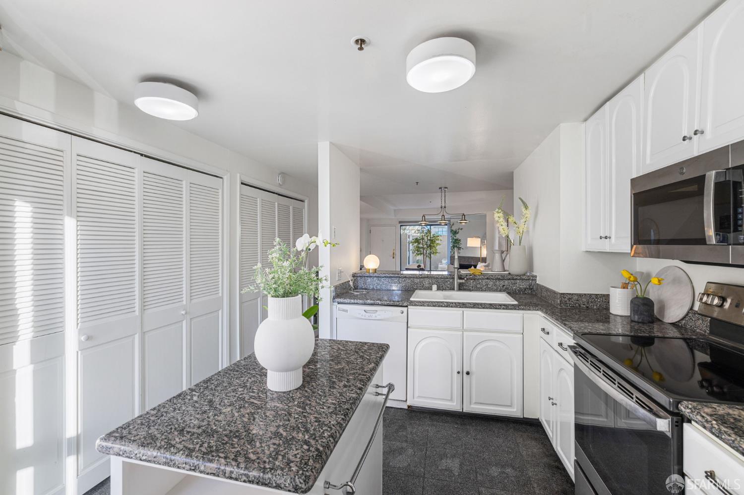 Detail Gallery Image 26 of 72 For 601 Van Ness Ave #39,  San Francisco,  CA 94102 - 2 Beds | 2 Baths