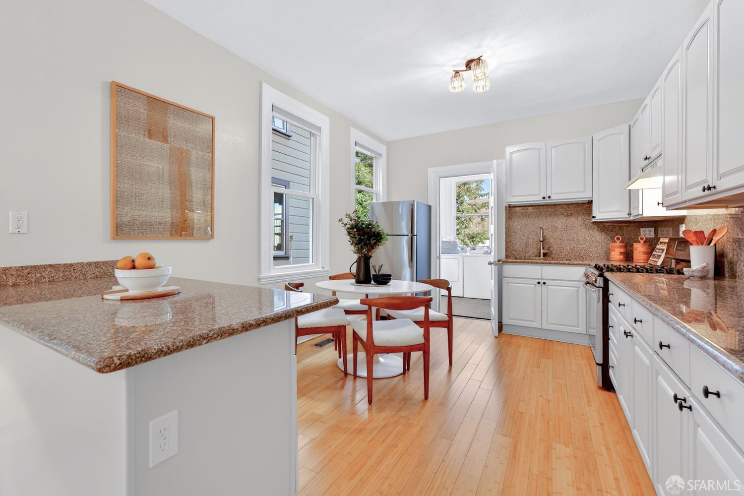 Photo #2: 426096515 Listing: Photo #2