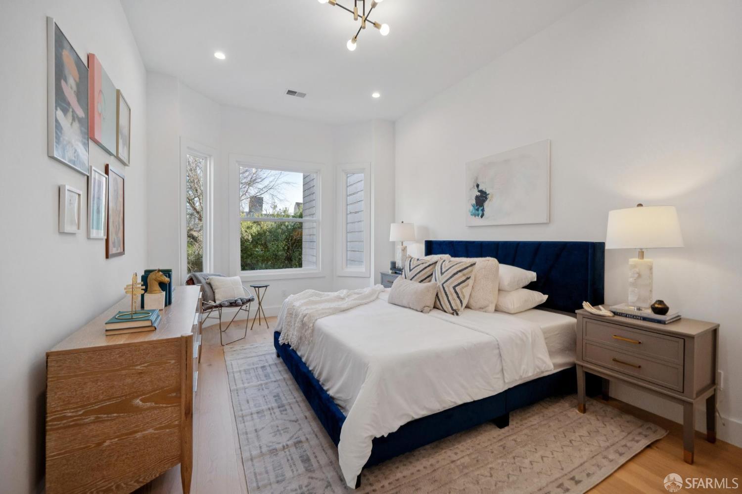 Detail Gallery Image 25 of 56 For 224 Clayton St #224,  San Francisco,  CA 94117 - 4 Beds | 2/1 Baths