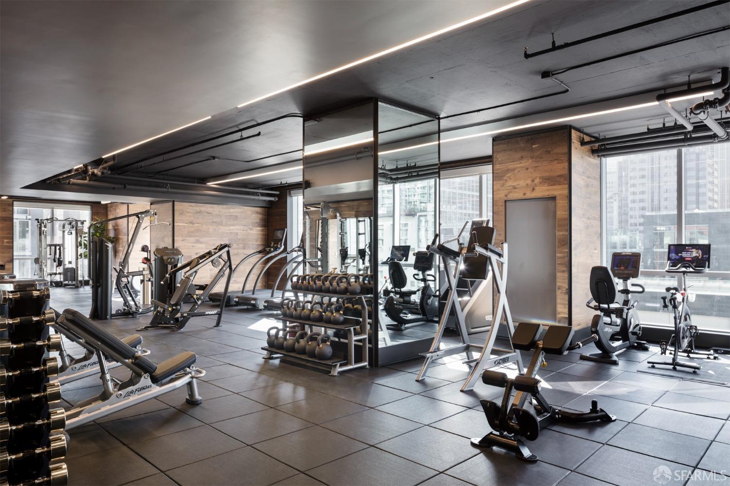 Detail Gallery Image 9 of 18 For 488 Folsom St #5003,  San Francisco,  CA 94105 - 2 Beds | 2/1 Baths