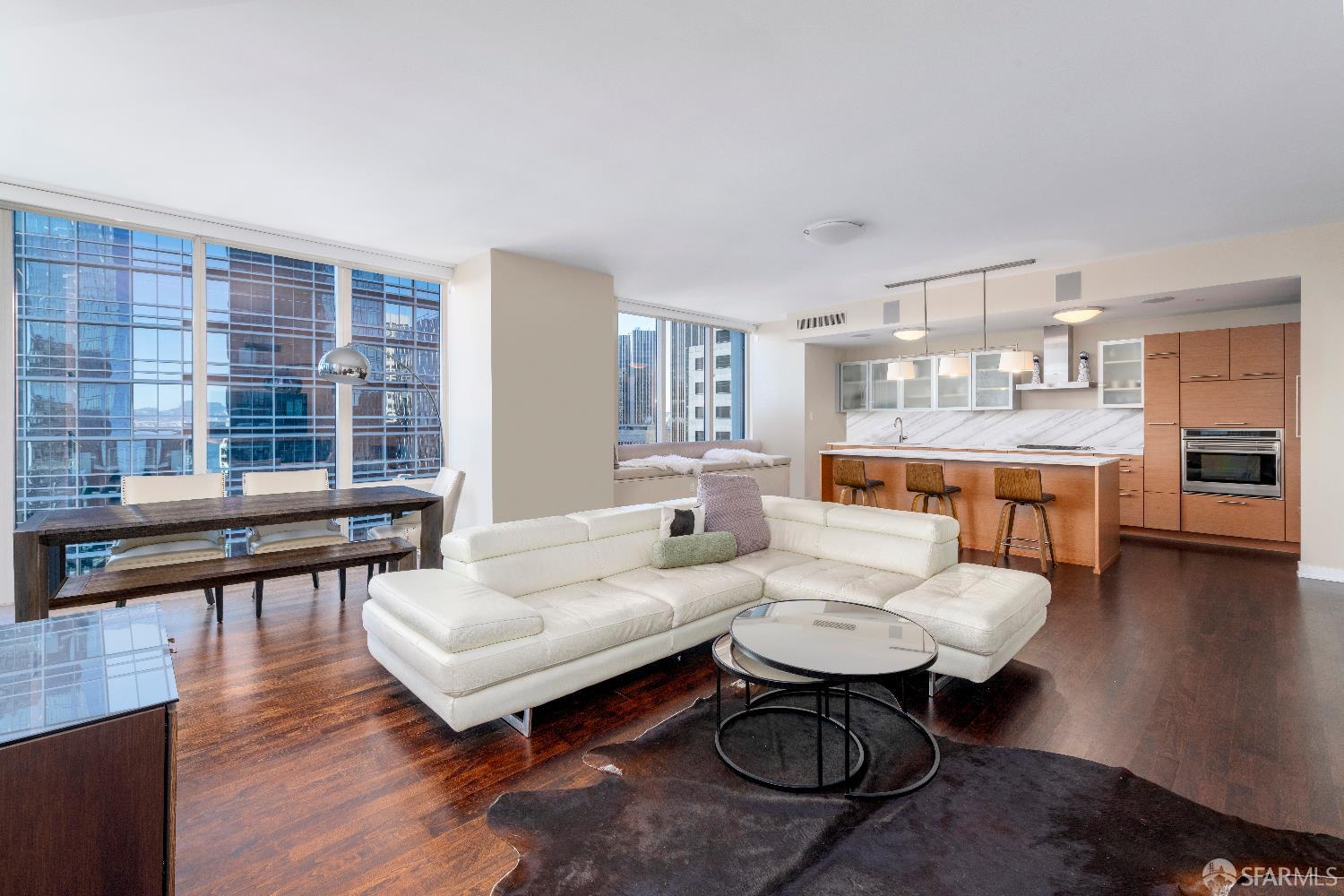 Detail Gallery Image 2 of 34 For 301 Mission St 35e,  San Francisco,  CA 94105 - 2 Beds | 2 Baths