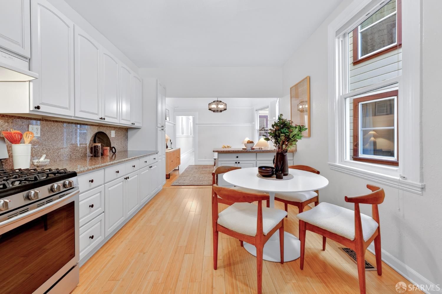 Detail Gallery Image 13 of 28 For 3129 Folsom St #3135,  San Francisco,  CA 94110 - 2 Beds | 1 Baths