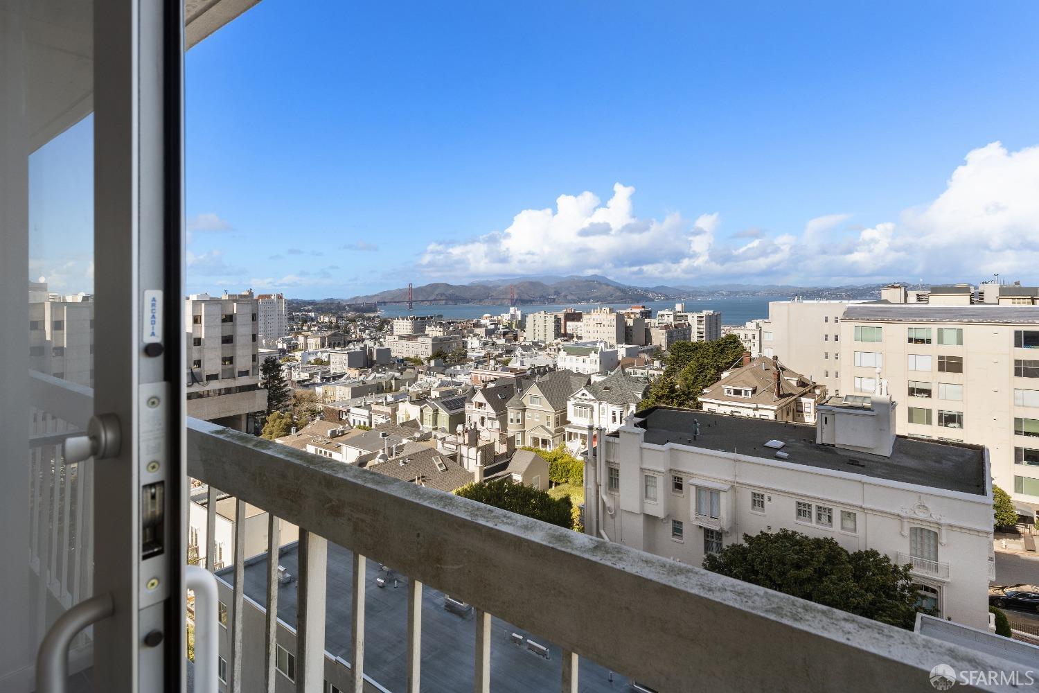 Detail Gallery Image 5 of 20 For 2200 Sacramento St #1006,  San Francisco,  CA 94115 - 2 Beds | 2 Baths