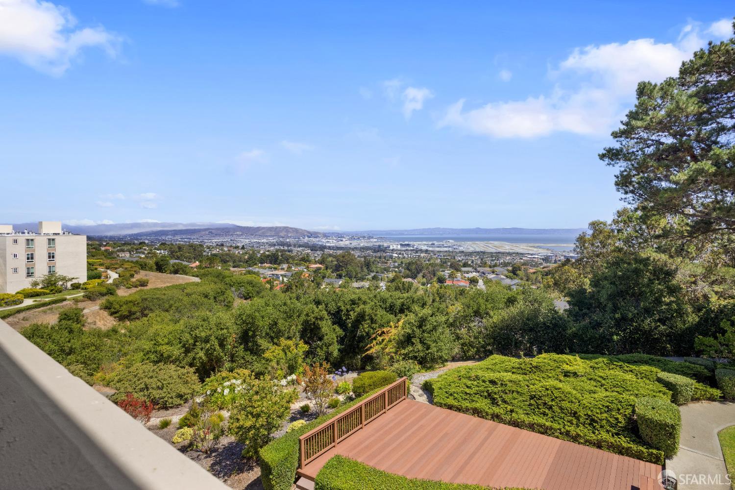 Detail Gallery Image 22 of 26 For 340 Vallejo Dr #80,  Millbrae,  CA 94030 - 3 Beds | 2 Baths