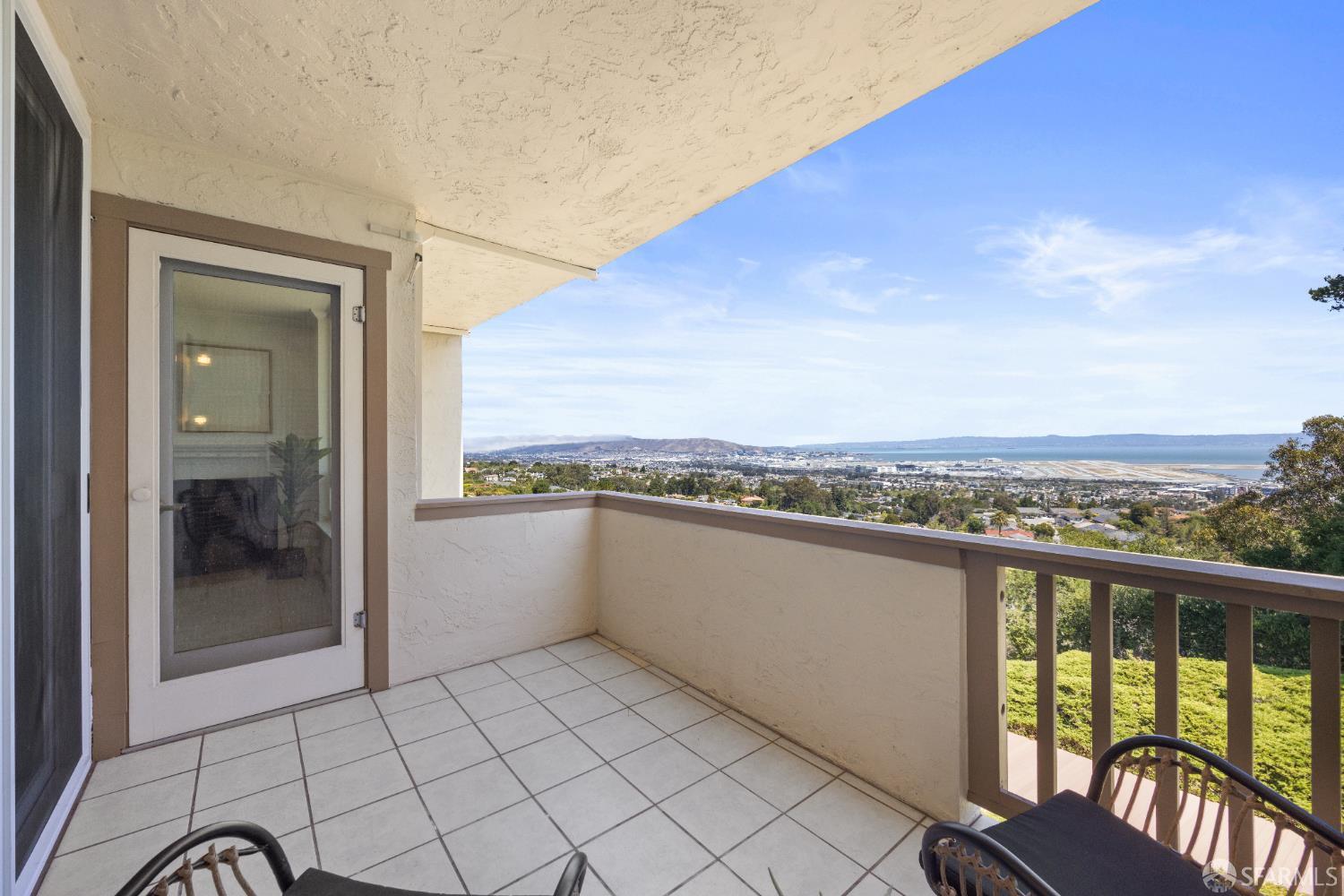 Detail Gallery Image 13 of 26 For 340 Vallejo Dr #80,  Millbrae,  CA 94030 - 3 Beds | 2 Baths