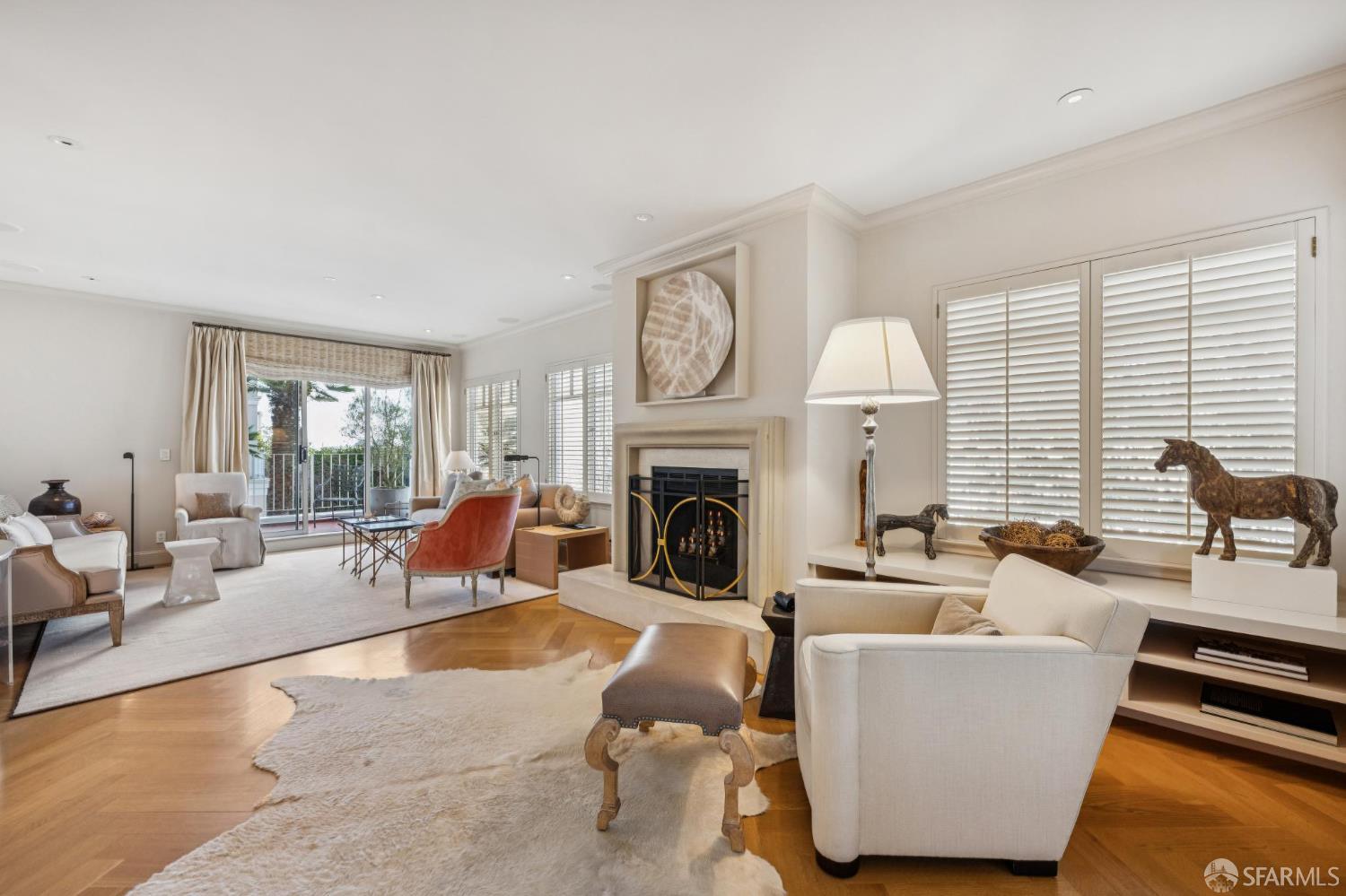 Detail Gallery Image 2 of 51 For 1150 Lombard St #28,  San Francisco,  CA 94109 - 2 Beds | 2 Baths