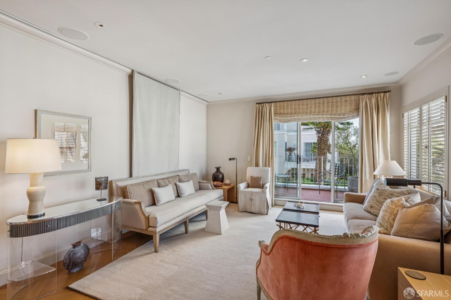 Detail Gallery Image 7 of 51 For 1150 Lombard St #28,  San Francisco,  CA 94109 - 2 Beds | 2 Baths