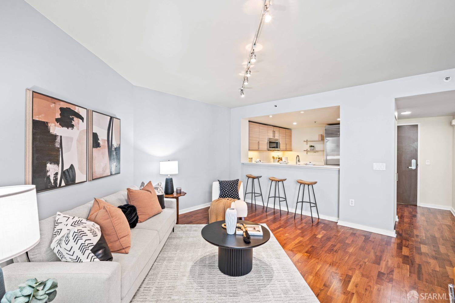 Detail Gallery Image 3 of 78 For 555 4th St #822,  San Francisco,  CA 94107 - 2 Beds | 2 Baths
