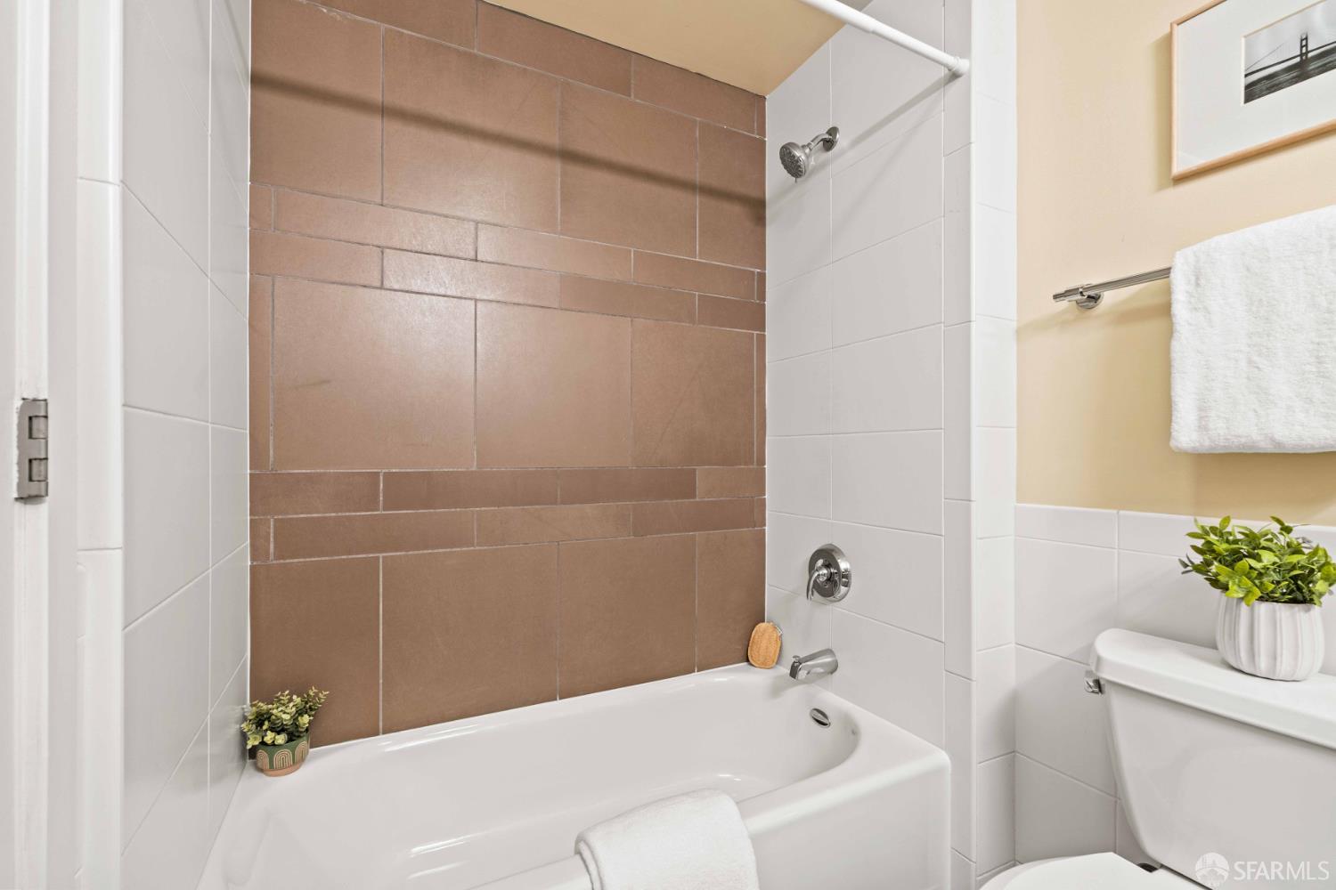 Detail Gallery Image 15 of 78 For 555 4th St #822,  San Francisco,  CA 94107 - 2 Beds | 2 Baths